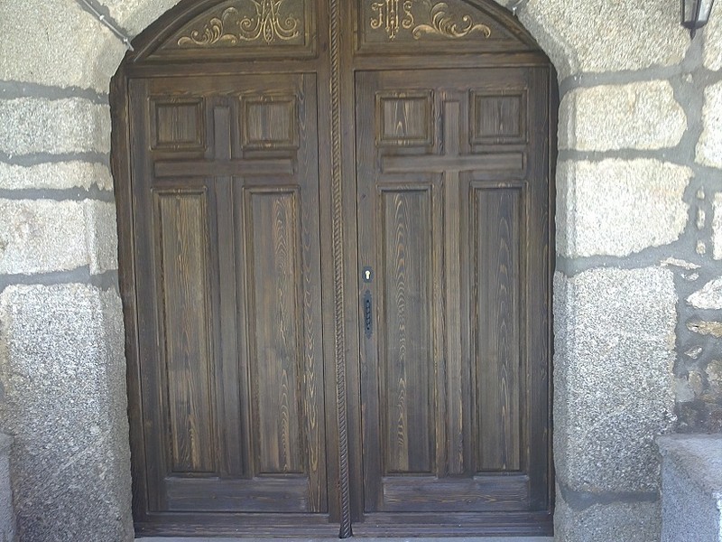 Puertas de iglesia en GRECOMOBEL 